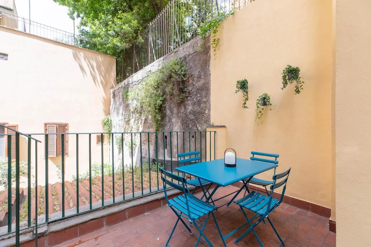 Iflat Elegance And Comfort In Monti Rom 0*,