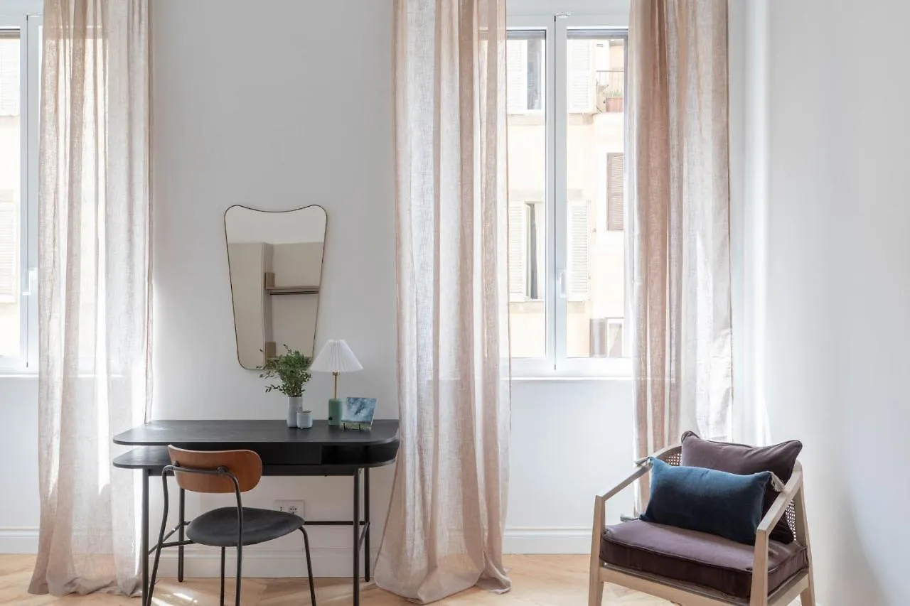 Iflat Elegance And Comfort In Monti Rom Apartment