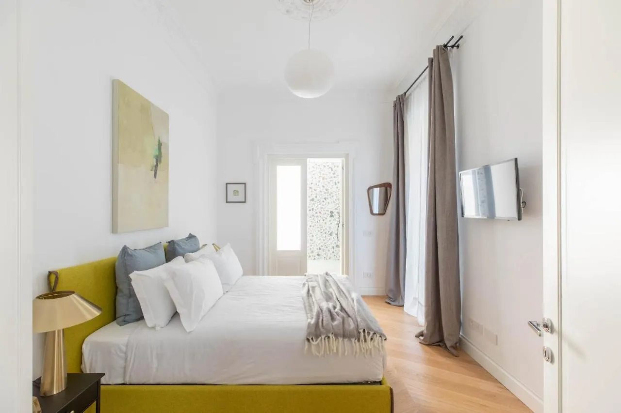 Iflat Elegance And Comfort In Monti Rome Appartement
