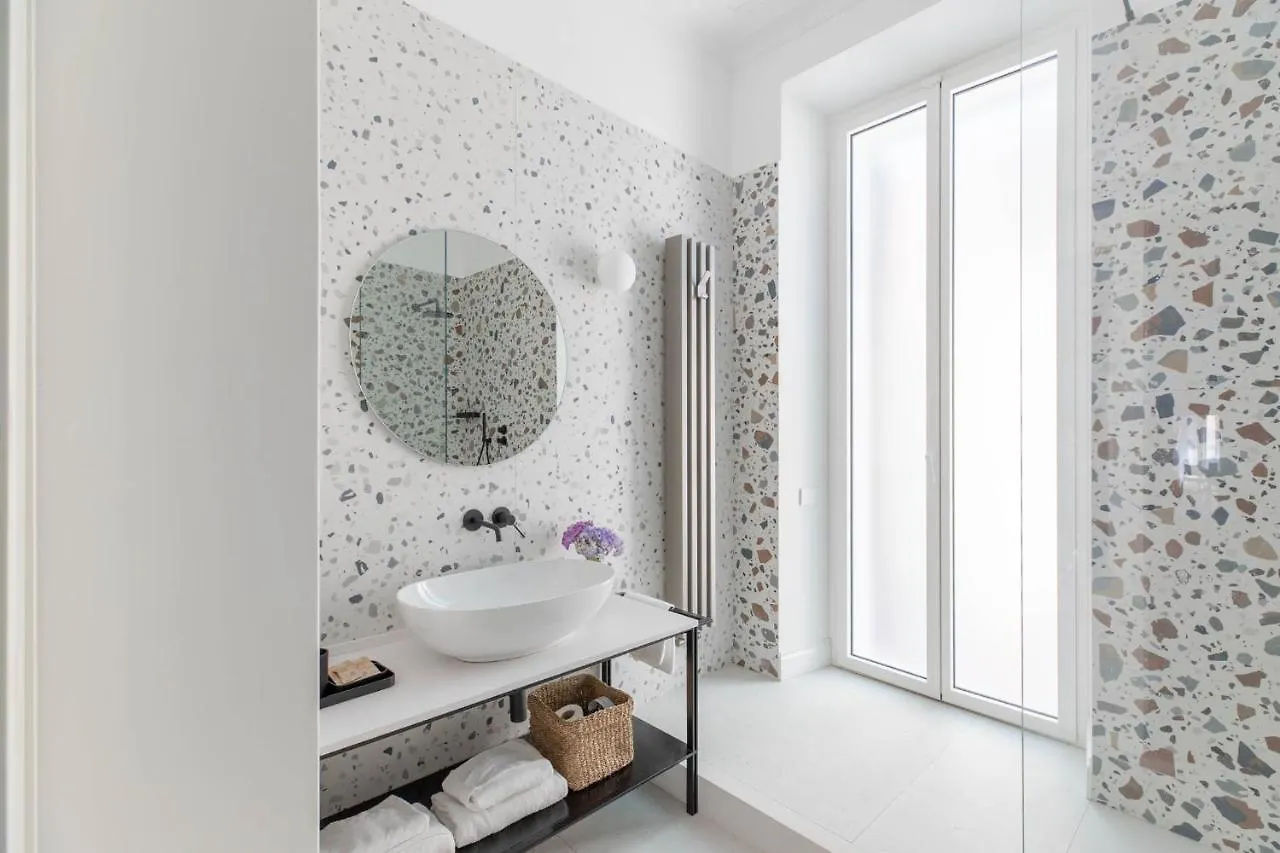 Iflat Elegance And Comfort In Monti Rome Appartement