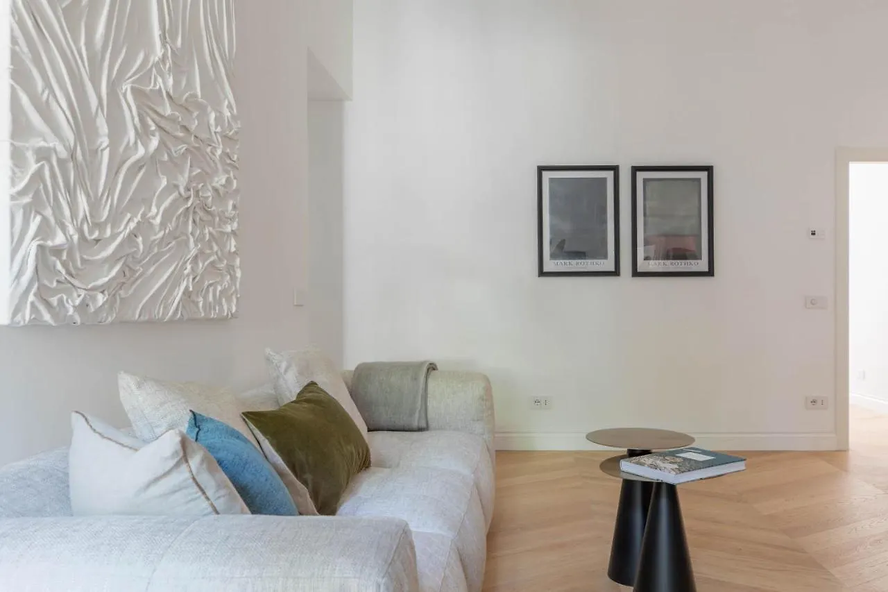 Iflat Elegance And Comfort In Monti Rome